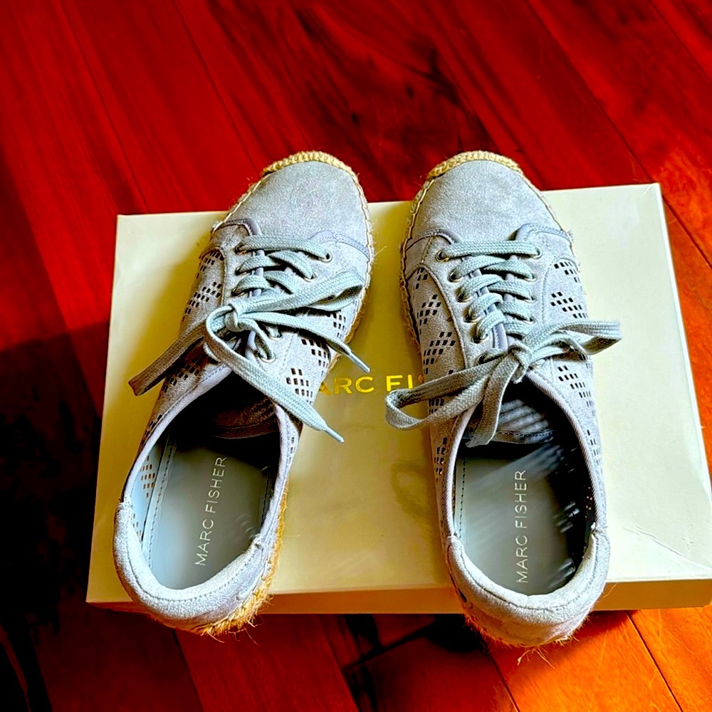 Marc Fisher lace espadrills